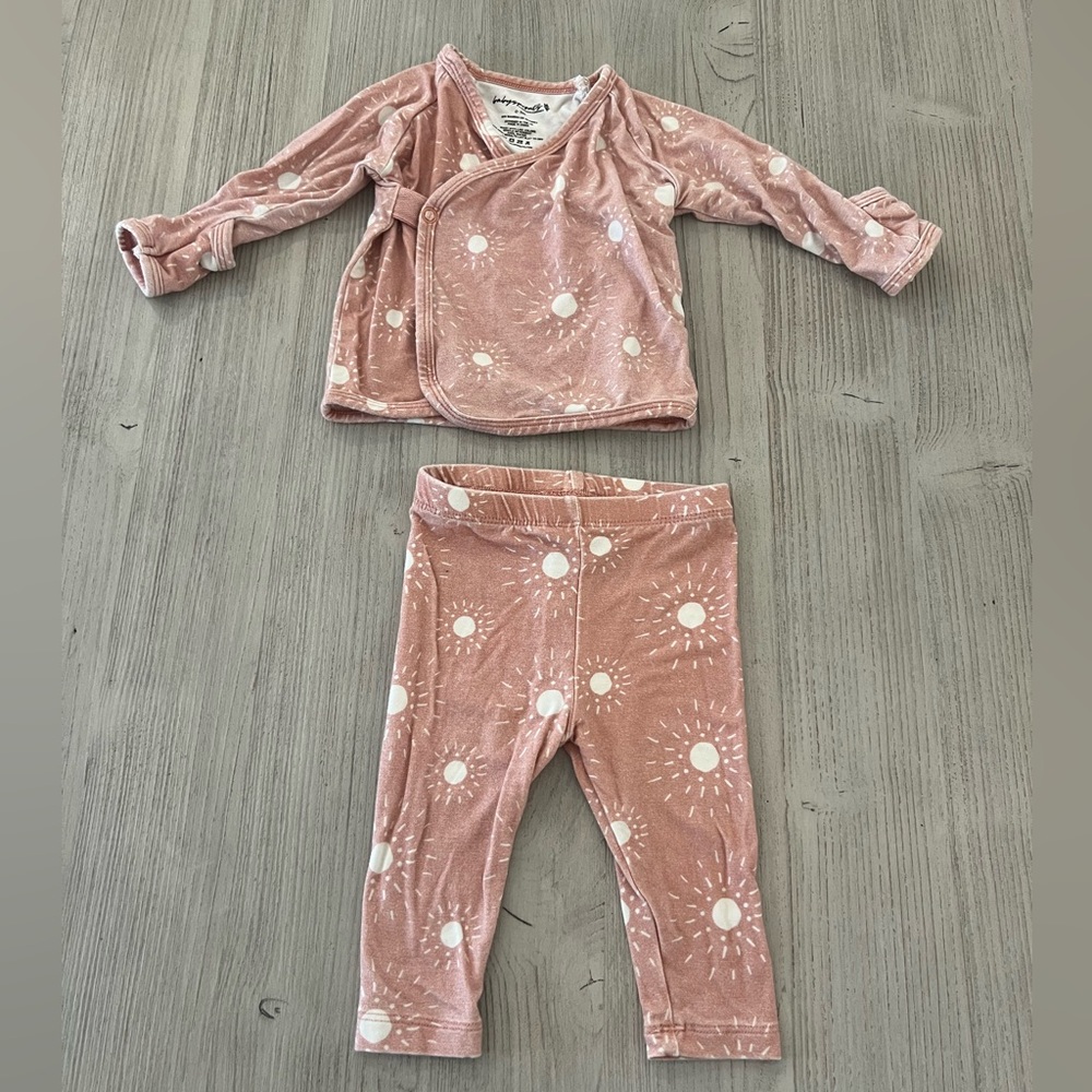 Matching long sleeve top and pant set